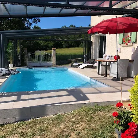 Apartament Avec Vue Panoramique Sauna Et La Piscine Chauffee De Debut Avril A Fin Octobre Estivareilles (Allier)